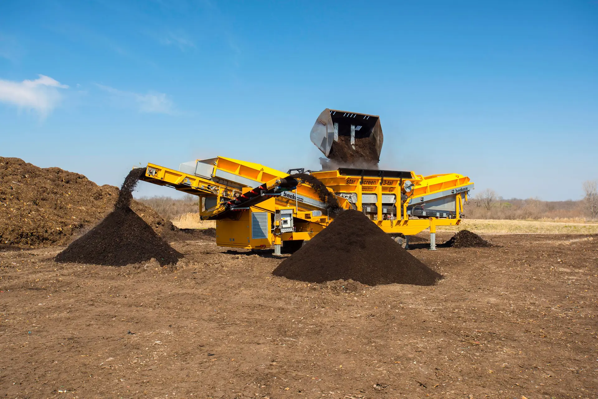 A Backers star screen separates material into three fractions, each discharged from a conveyor.