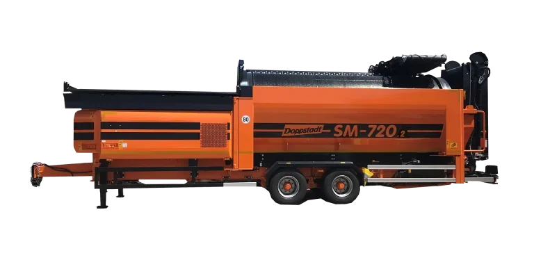 A cut-out image of a wheeled Doppstadt SM 720.2 trommel screen shows it in transport position.
